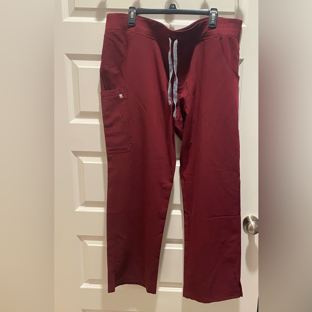 FIGS Women’s Scrub Pants